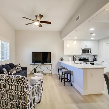 Central Tucson Condo W/ Community Pool + Hot Tub!-3